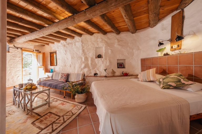 DSCF3633 19 08 41 scaled